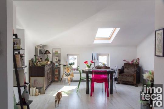 Cozy attic in Kiseleff area